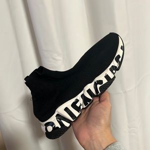 Balenciaga grafitti sneaker